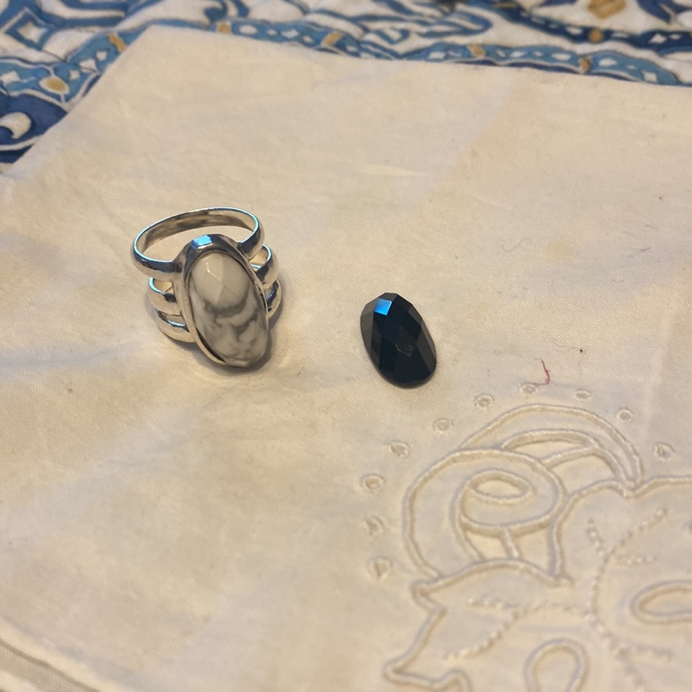 Silpada retired magnetic ring size 8 onyx and white marble stone